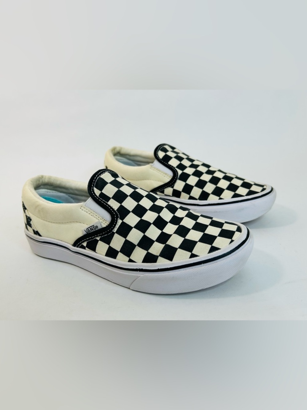 Vans Off The Wall Checkerboard Women's Size 6.5 Slip On Shoes White Black
